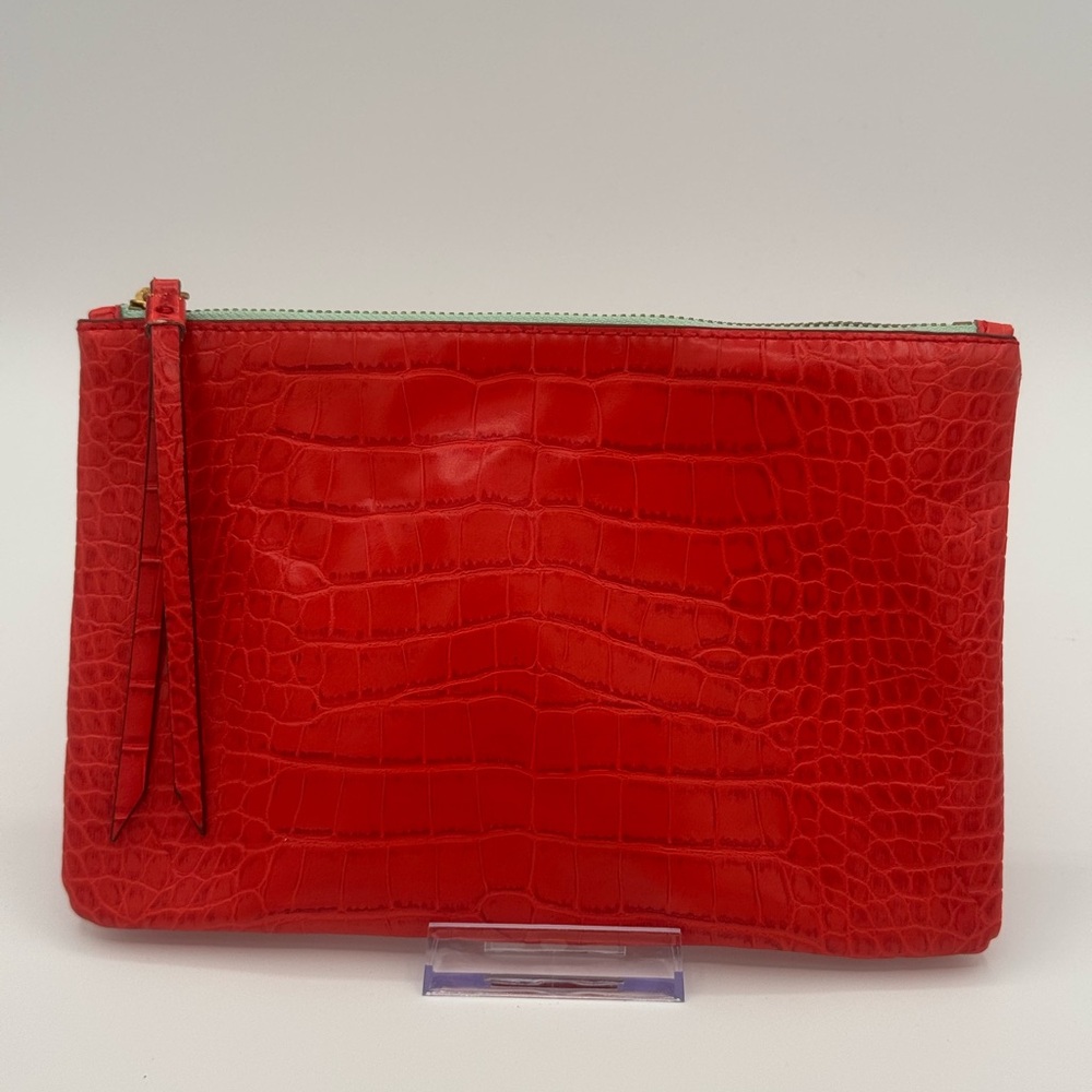 👜 Bold Red Croc-Embossed Faux Leather Clutch with Wristlet Strap